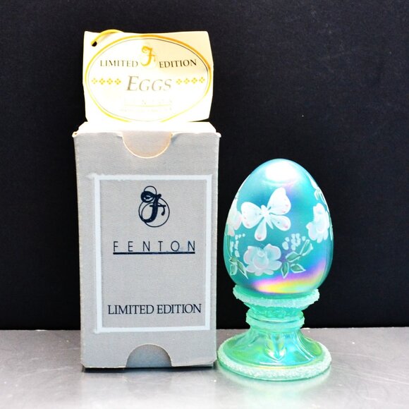 Vintage Fenton Butterfly Floral Egg Signed Numbered w/ Box Collectible - Picture 1 of 8